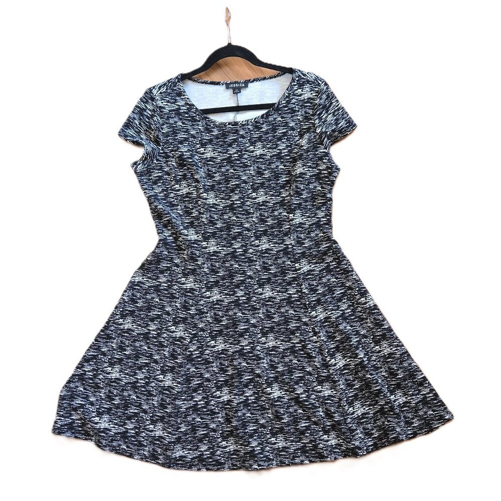 Dress -Black and White Short Sleeve